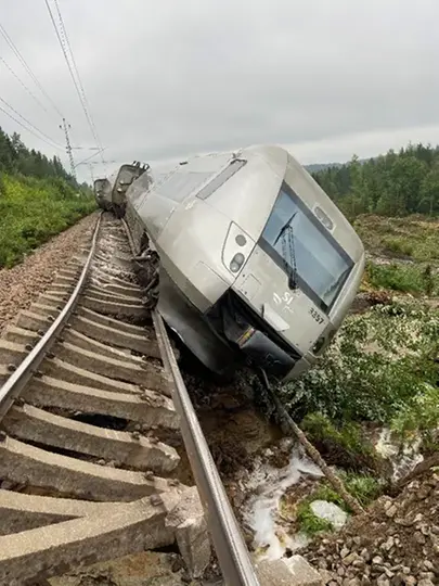 Urspårat tåg utanför Iggesund